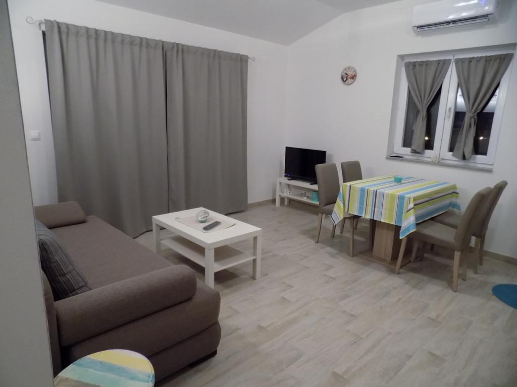 Apartments Sofija Vrsi Exterior photo